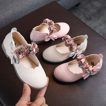 Однотонная обувки с остър пръсти за момичета, нескользящая обувки за сцена, Нова детска Ежедневни кожени обувки с лък и голямо цвете