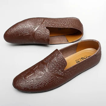 Модерен Мъжки ежедневни обувки на плоска подметка, мъжки лоферы от естествена кожа, Мокасини с мека подметка, Нескользящая обувки за шофиране, обувки-лодка с крокодиловым модел
